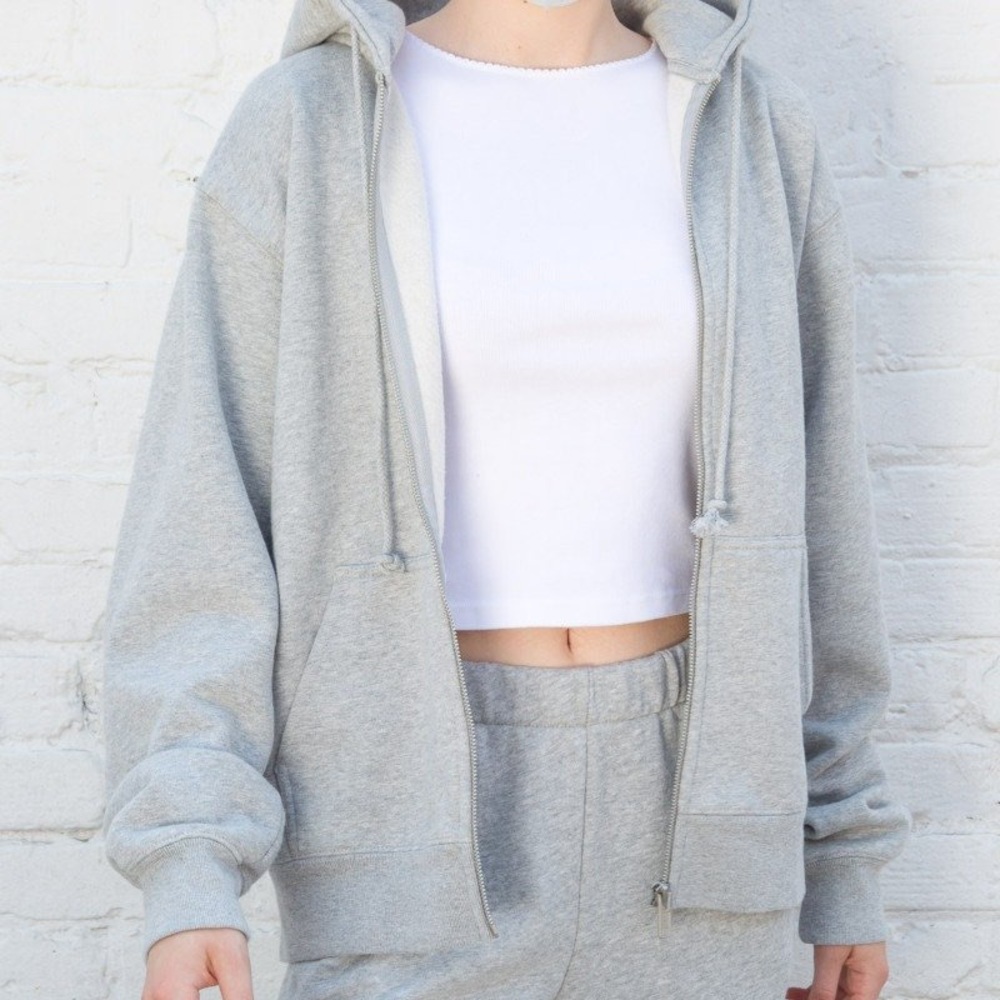 BRANDY MELVILLE OVERSIZED ZIP UP GREY